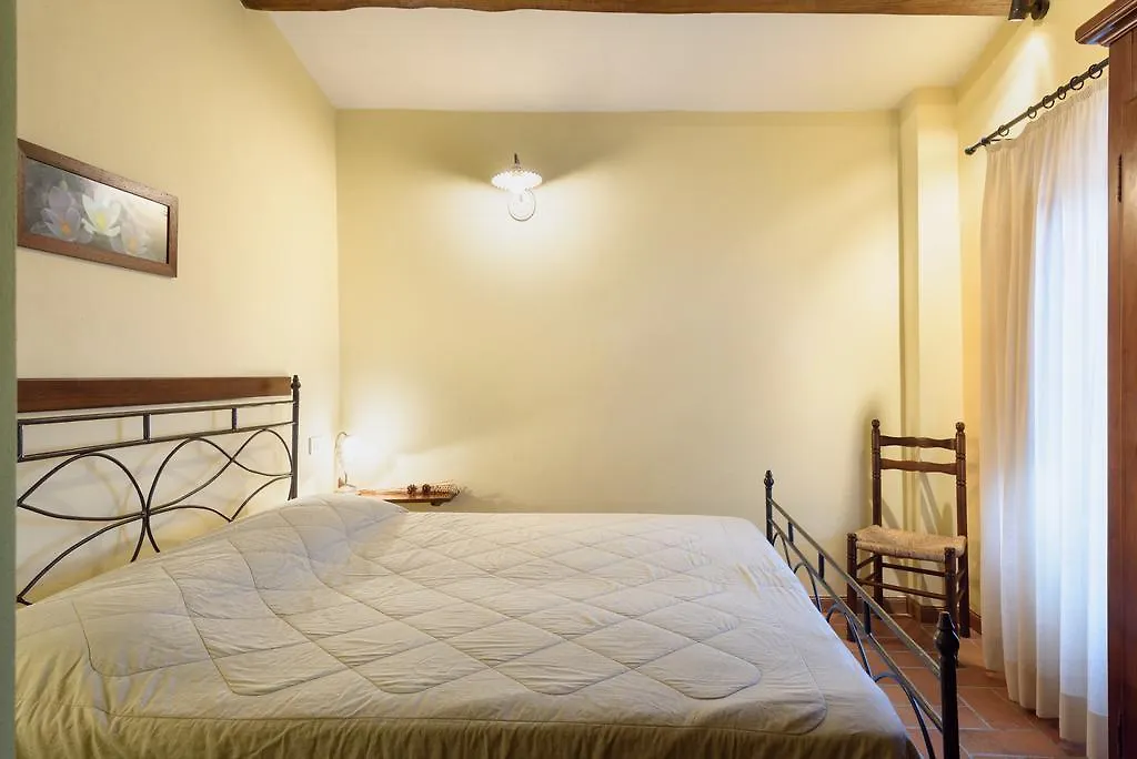 Il Borgo Dei Corsi - Charming Holiday Apartments Ortignano Raggiolo Italy