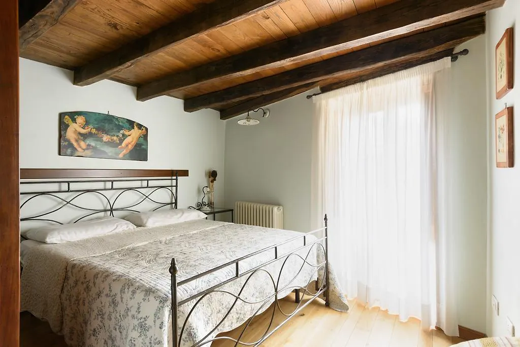 Il Borgo Dei Corsi - Charming Holiday Apartments Ortignano Raggiolo Country house
