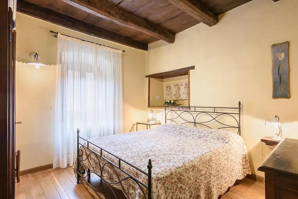Il Borgo Dei Corsi - Charming Holiday Apartments Ortignano Raggiolo 0*,  イタリア